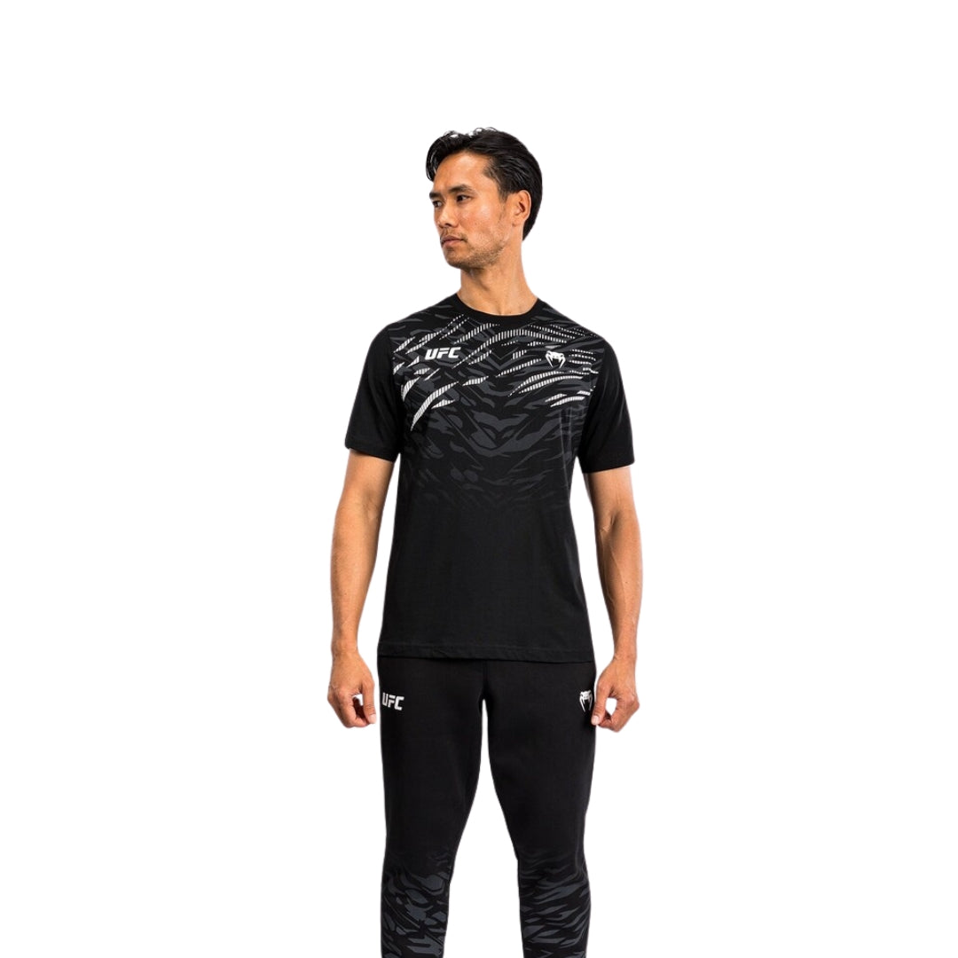 UFC Fusion by Venum Men’s Replica T-Shirt - Black