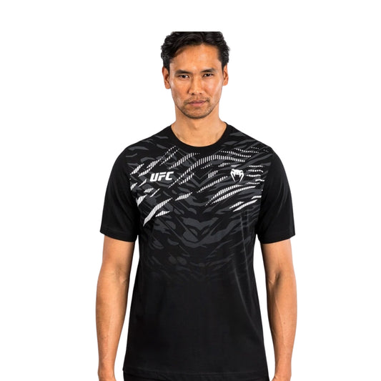 UFC Fusion by Venum Men’s Replica T-Shirt - Black